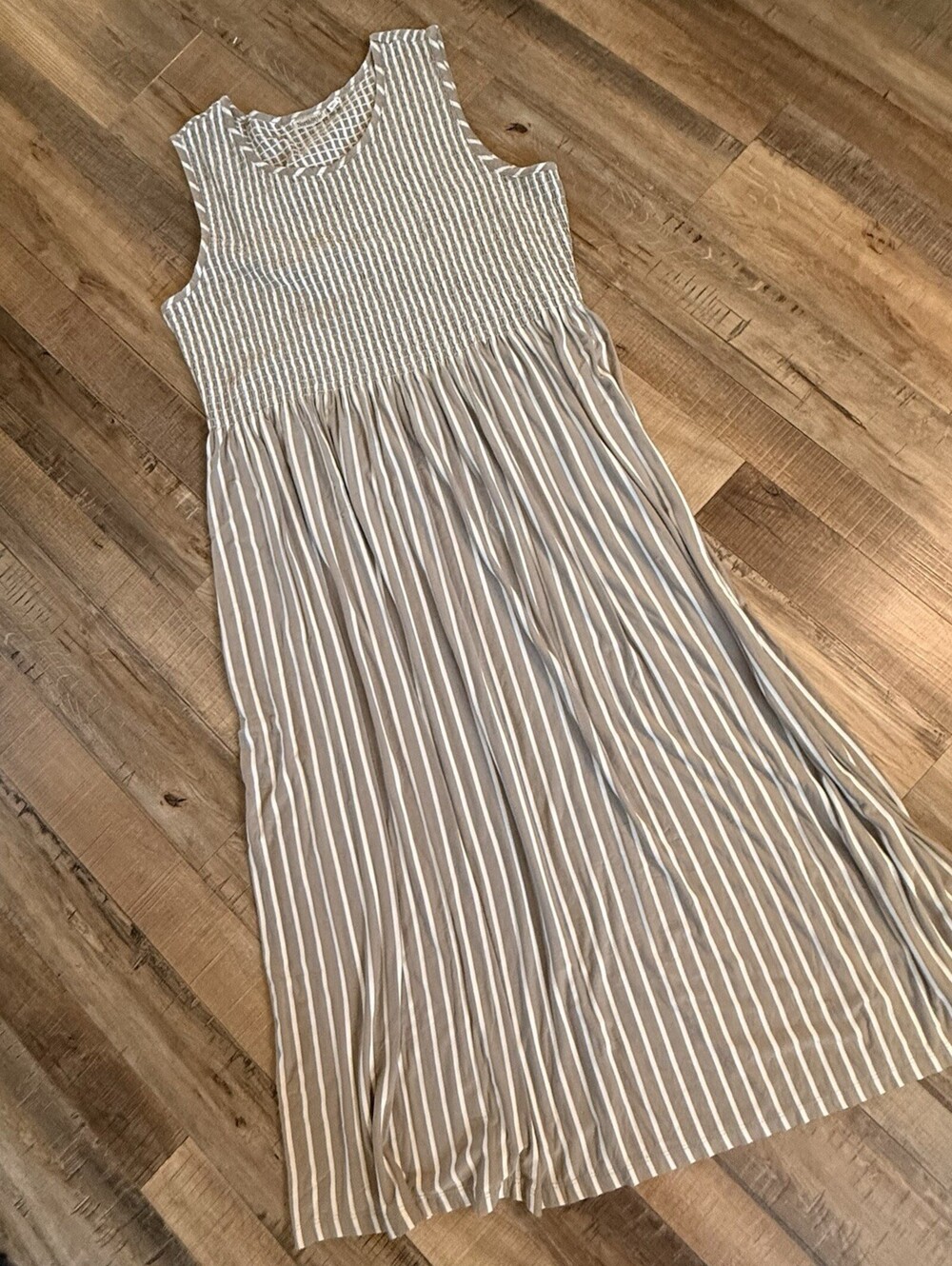 NorthStyle 1X Maxi Dress Beige White Stripe Sleeveless Smocked Stretch Knit